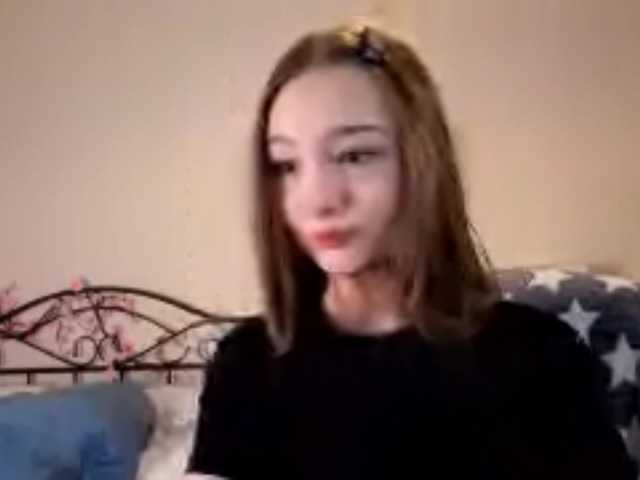 HoneyComfya's BongaCams show and profile