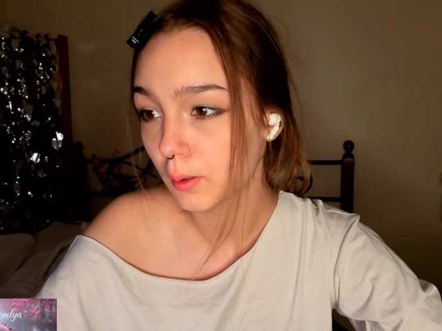HoneyComfya live cam on BongaCams