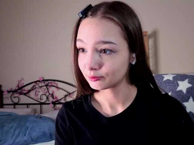 HoneyComfya's BongaCams show and profile