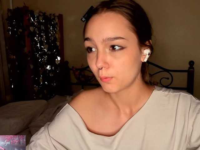 HoneyComfya live cam on BongaCams