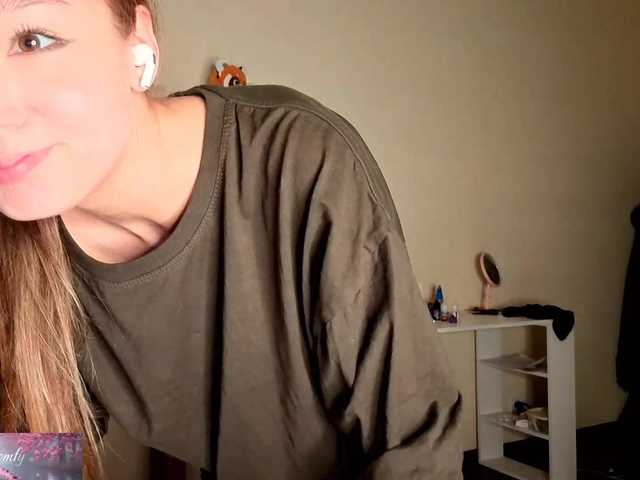 HoneyComfya live cam on BongaCams