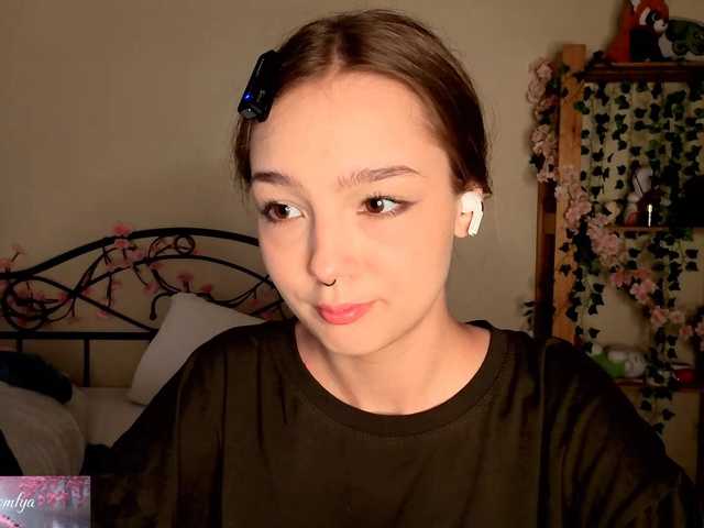 HoneyComfya live cam on BongaCams
