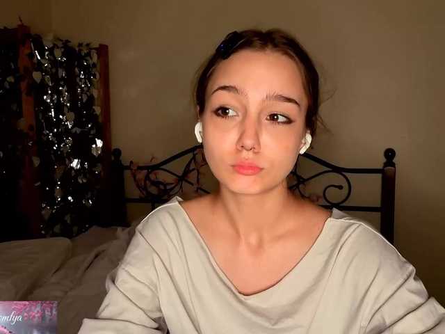 HoneyComfya live cam on BongaCams