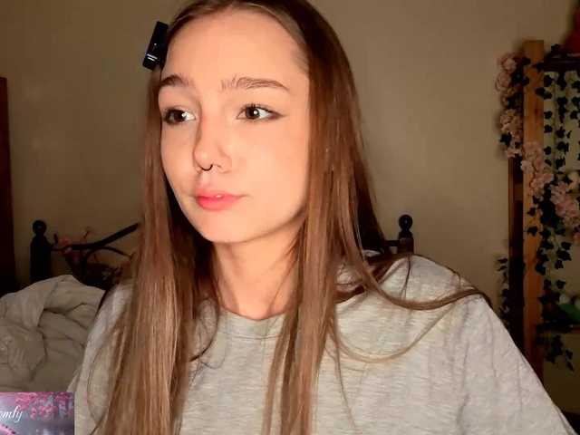HoneyComfya live cam on BongaCams