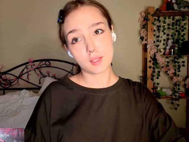 HoneyComfya live cam on BongaCams