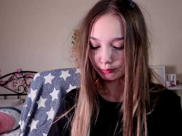 HoneyComfya's BongaCams show and profile