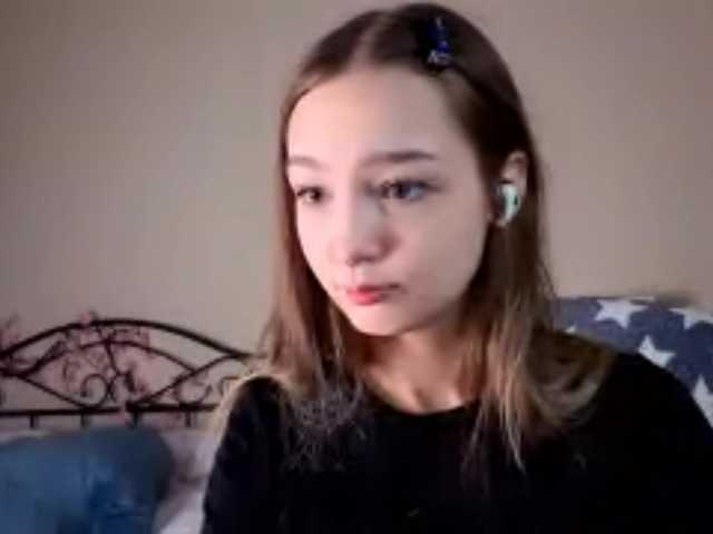 HoneyComfya's BongaCams show and profile