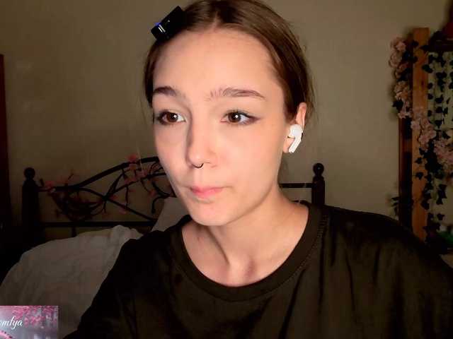 HoneyComfya live cam on BongaCams