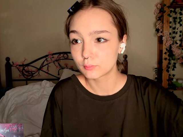 HoneyComfya live cam on BongaCams