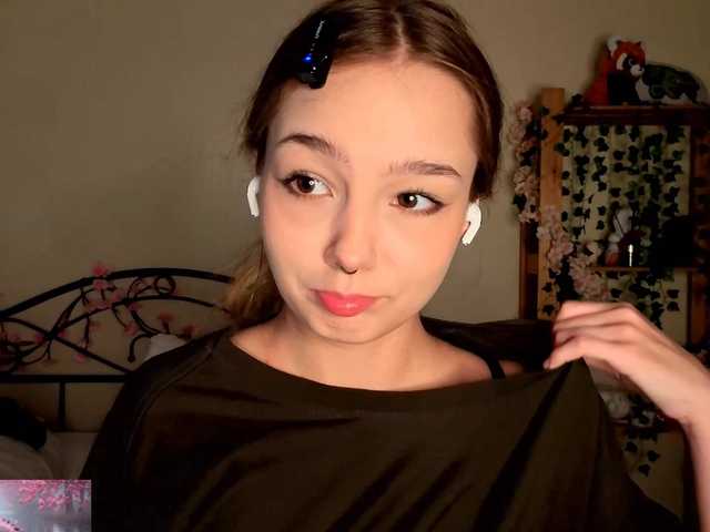 HoneyComfya live cam on BongaCams
