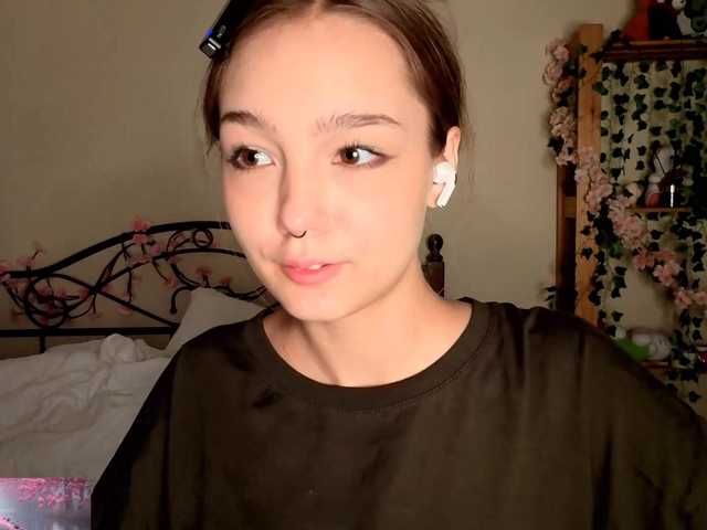 HoneyComfya live cam on BongaCams