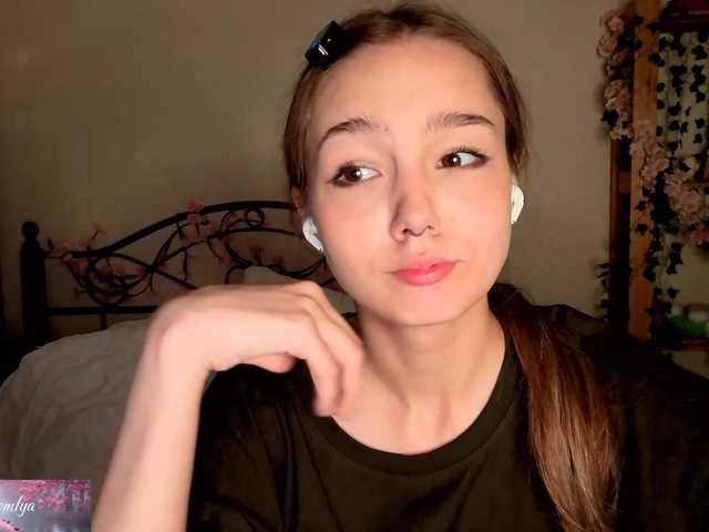 HoneyComfya live cam on BongaCams