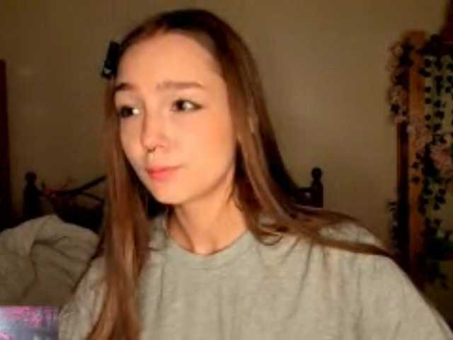 HoneyComfya live cam on BongaCams