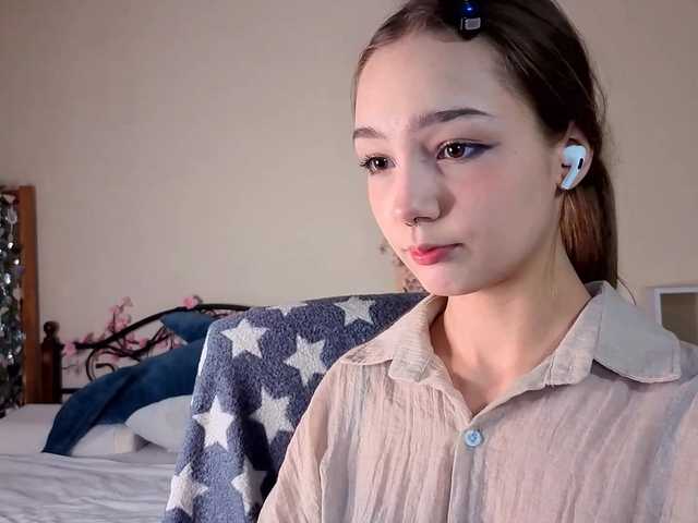 HoneyComfya's BongaCams show and profile