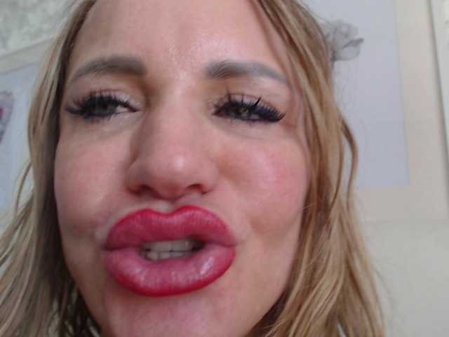 Pamella007 live cam on BongaCams