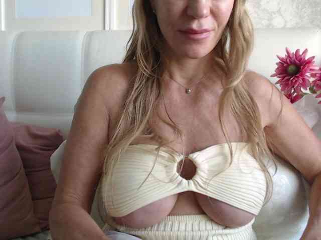 Pamella007