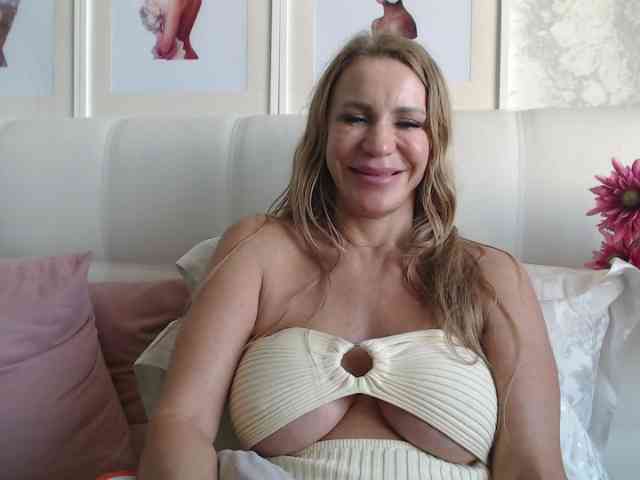 Pamella007 webcam