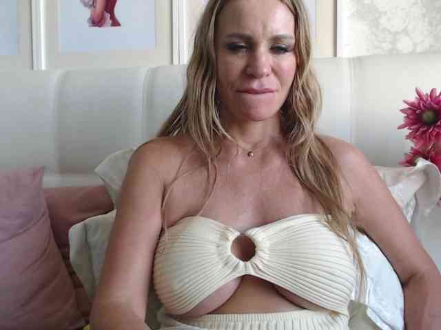 Pamella007 webcam