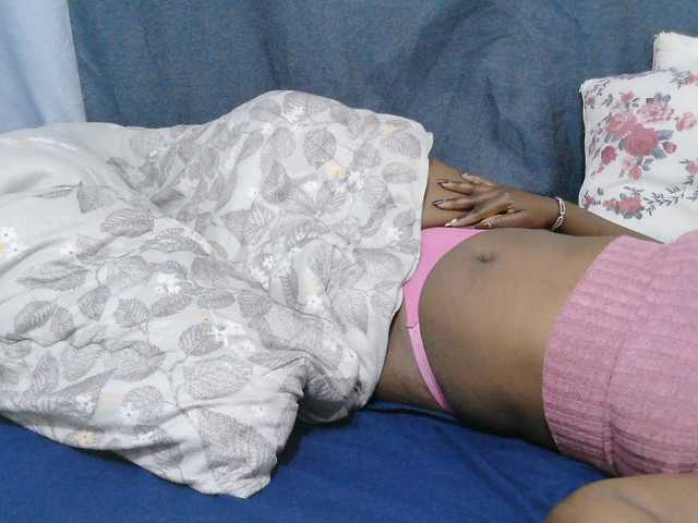 Cutie-lynda live webcam show