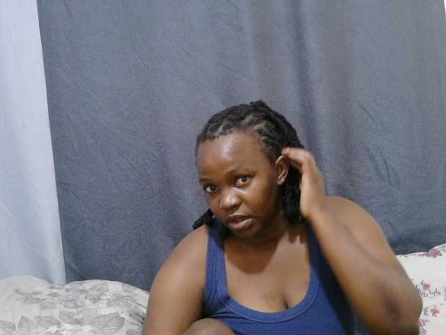 Cutie-lynda live webcam show