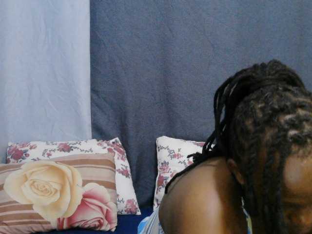 Cutie-lynda live cam on BongaCams