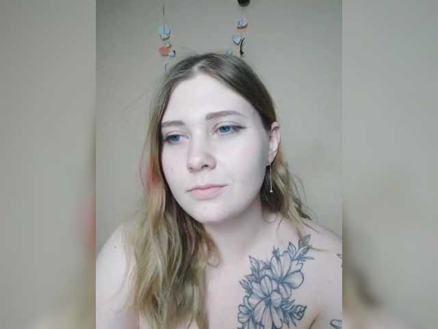 foxyarty live cam on BongaCams