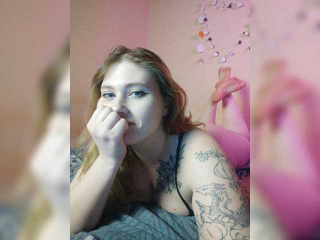 foxyarty live cam on BongaCams