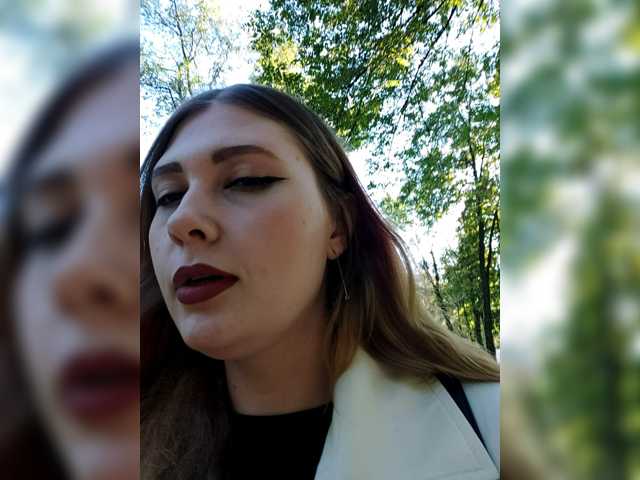foxyarty live cam on BongaCams