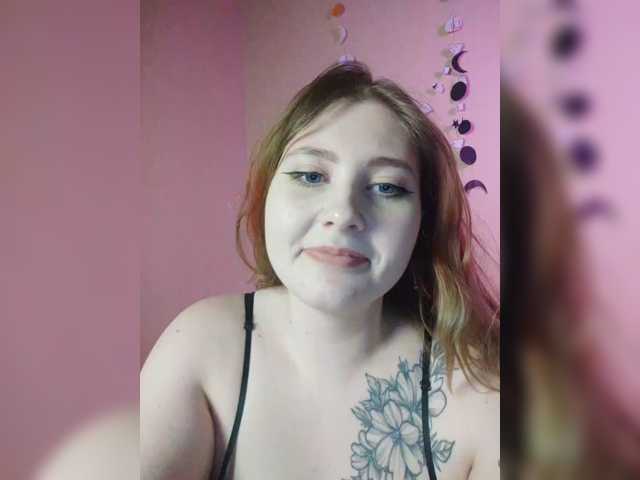foxyarty, en directo ahora en BongaCams
