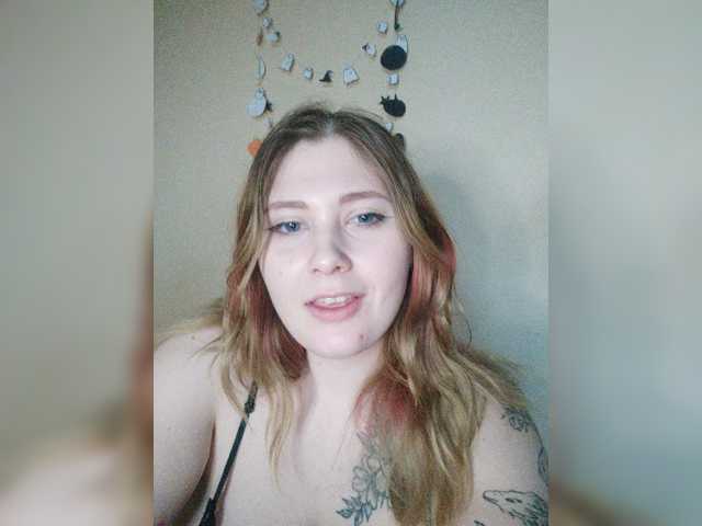 foxyarty live cam on BongaCams