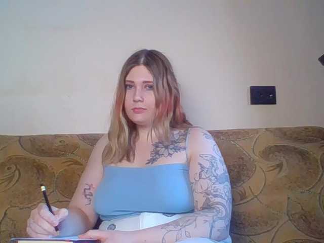 foxyarty live cam on BongaCams