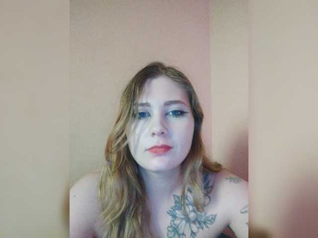 foxyarty live cam on BongaCams