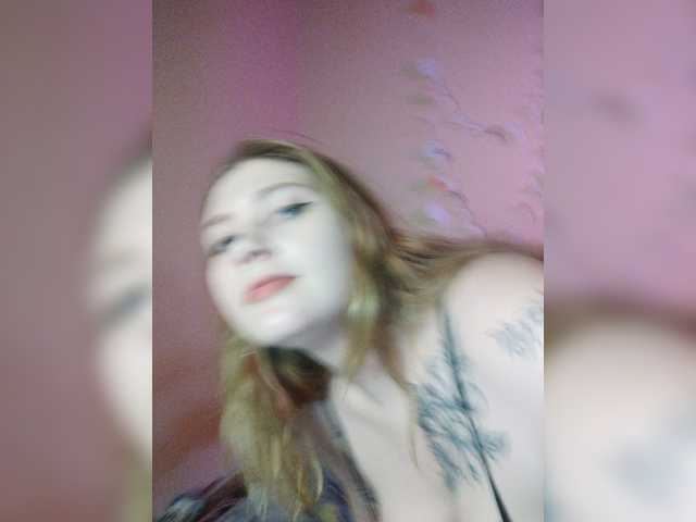 foxyarty, en directo ahora en BongaCams