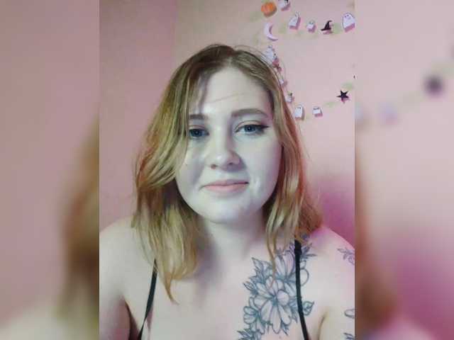 foxyarty live cam on BongaCams