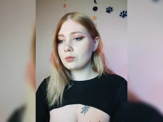 foxyarty live cam on BongaCams