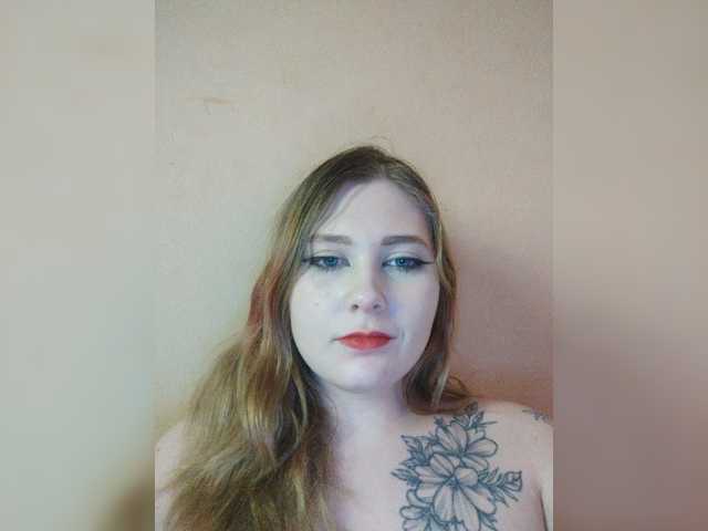 foxyarty live cam on BongaCams