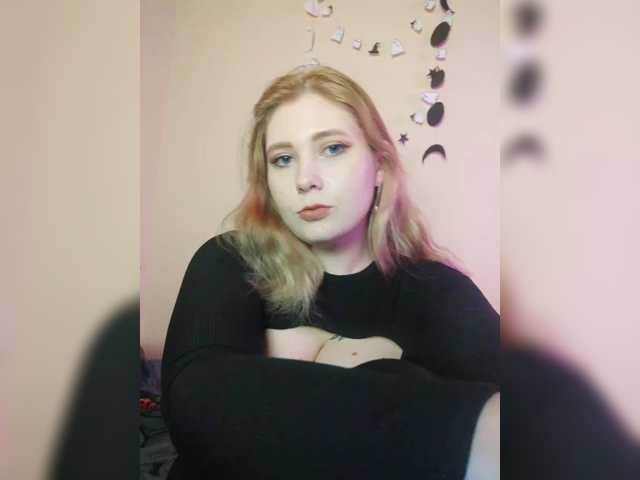 foxyarty live cam on BongaCams