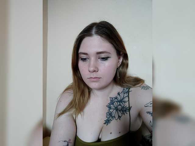 foxyarty live cam on BongaCams