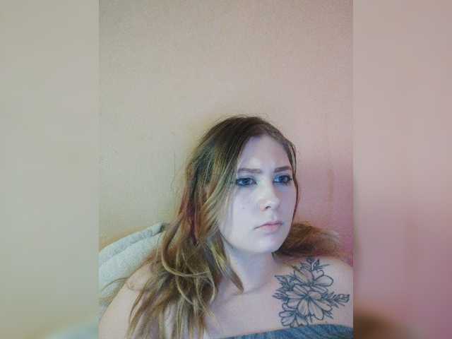 foxyarty live cam on BongaCams