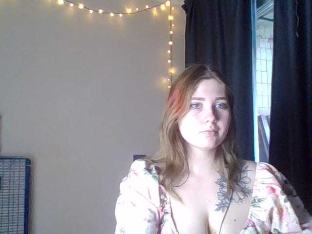 foxyarty Live Cam on BongaCams