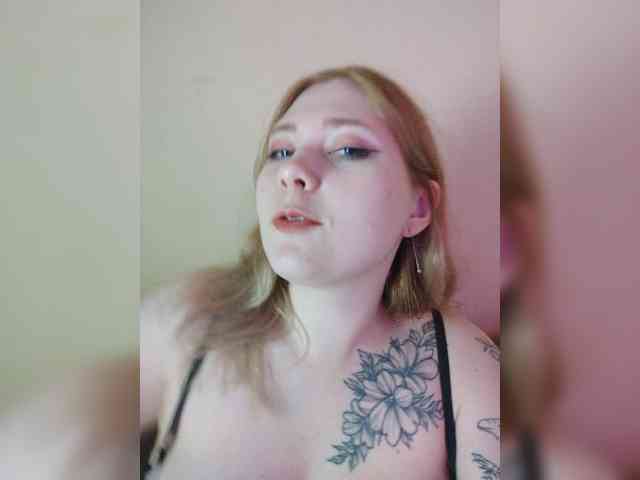 Aria_bb webcam