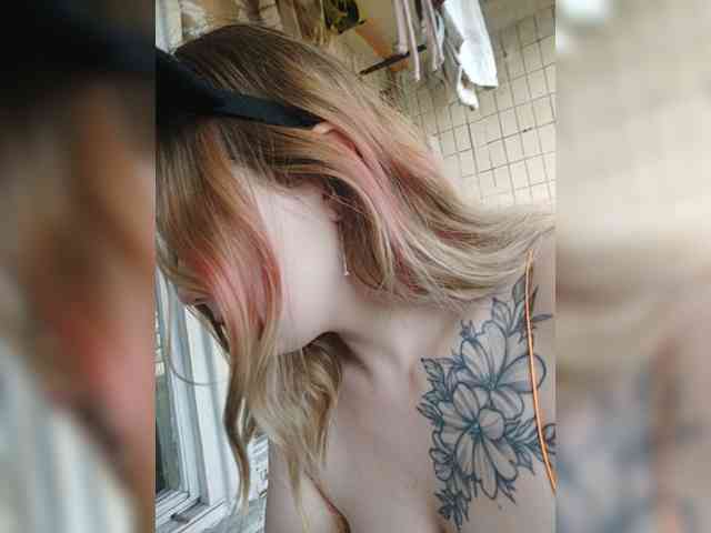 Aria_bb webcam