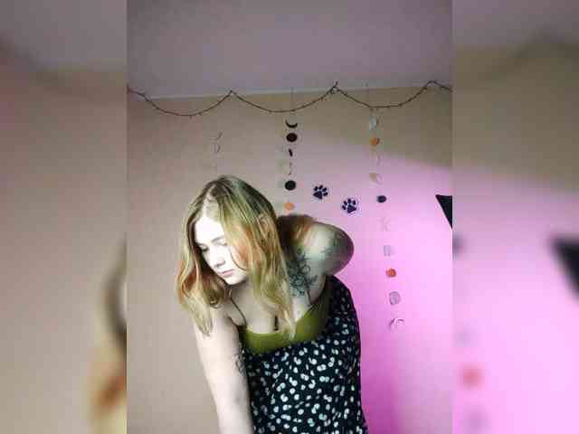 foxyarty foxyarty