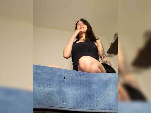 RoxanneRiddle69 webcam