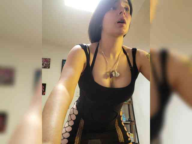 RoxanneRiddle69 webcam