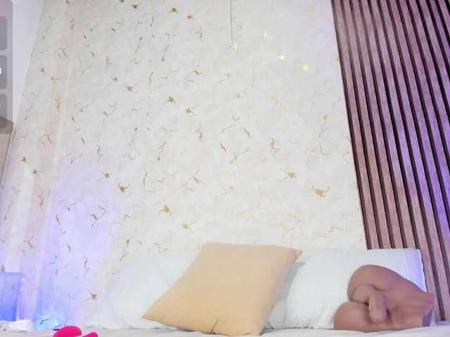 jimenawhite1 live cam on BongaCams