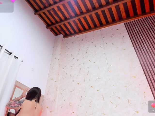 jimenawhite1 live cam on BongaCams