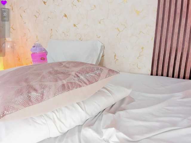 jimenawhite1 live cam on BongaCams
