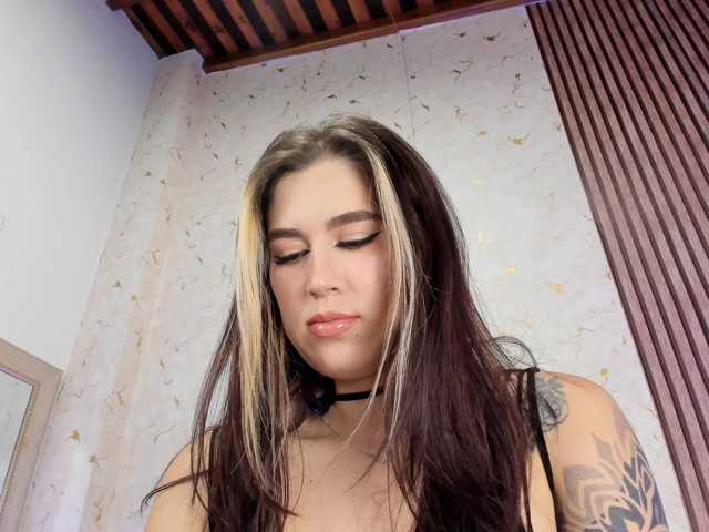 jimenawhite1 live cam on BongaCams