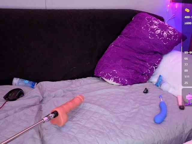 Scarlet_Kitty webcam